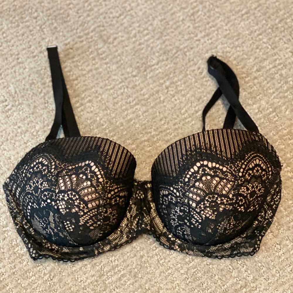 Black lace Victoria’s Secret Demi Bra